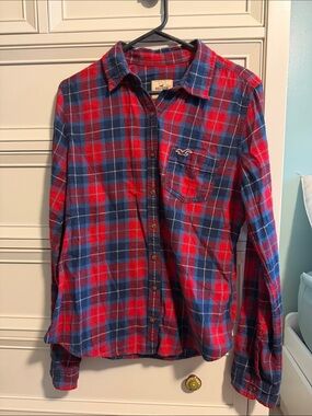 Vintage Y2K Hollister Red and Blue Plaid Women’s Button-Down Cotton Shirt